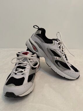 Avia Wyatt Cantilever Lace up Sneaker Men's Size 10  White Running Shoe